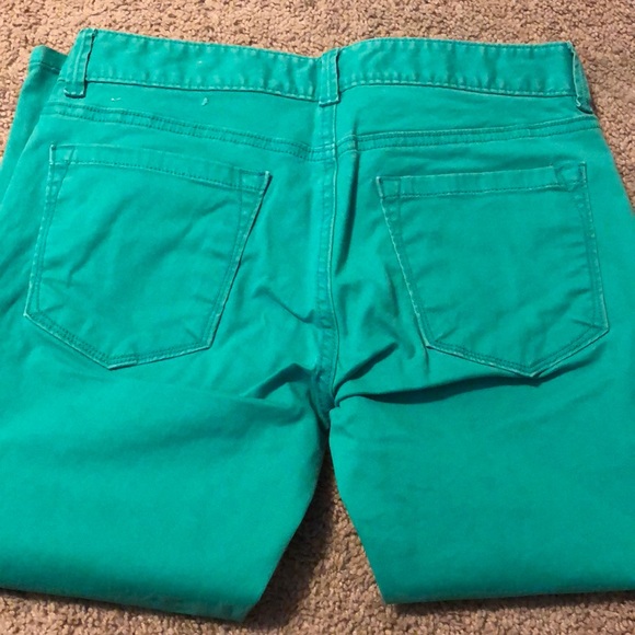 Ann Taylor Pants - Ann Taylor- Modern Crop Size 0p